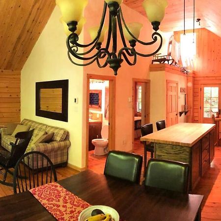 Quiet, Cozy And Comfortable Chalet Val-des-Lacs Ngoại thất bức ảnh