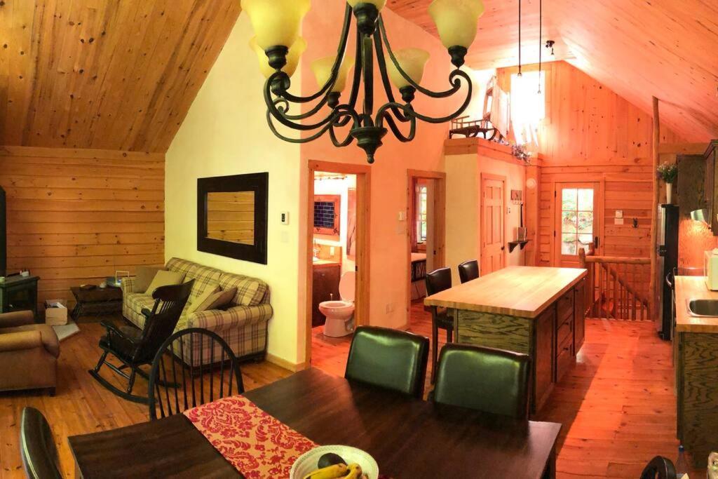 Quiet, Cozy And Comfortable Chalet Val-des-Lacs Ngoại thất bức ảnh
